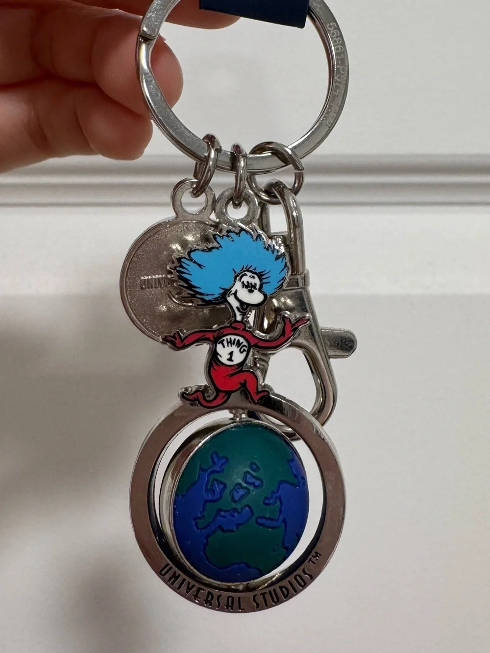 Universal Studios - Dr. Seuss Thing 1 Thing 2 Spinning Globe Keychain